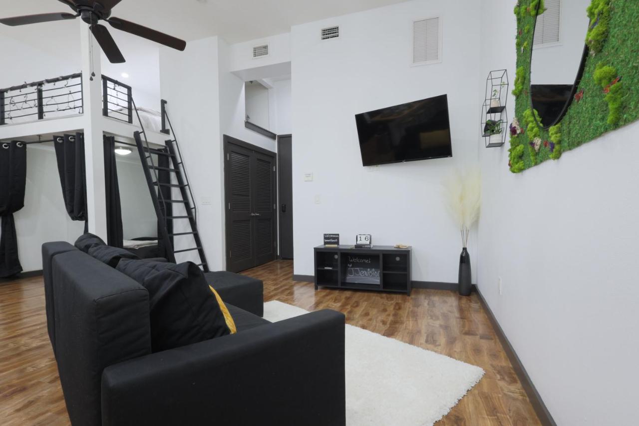Old West Studio Lofts West Tampa Extérieur photo
