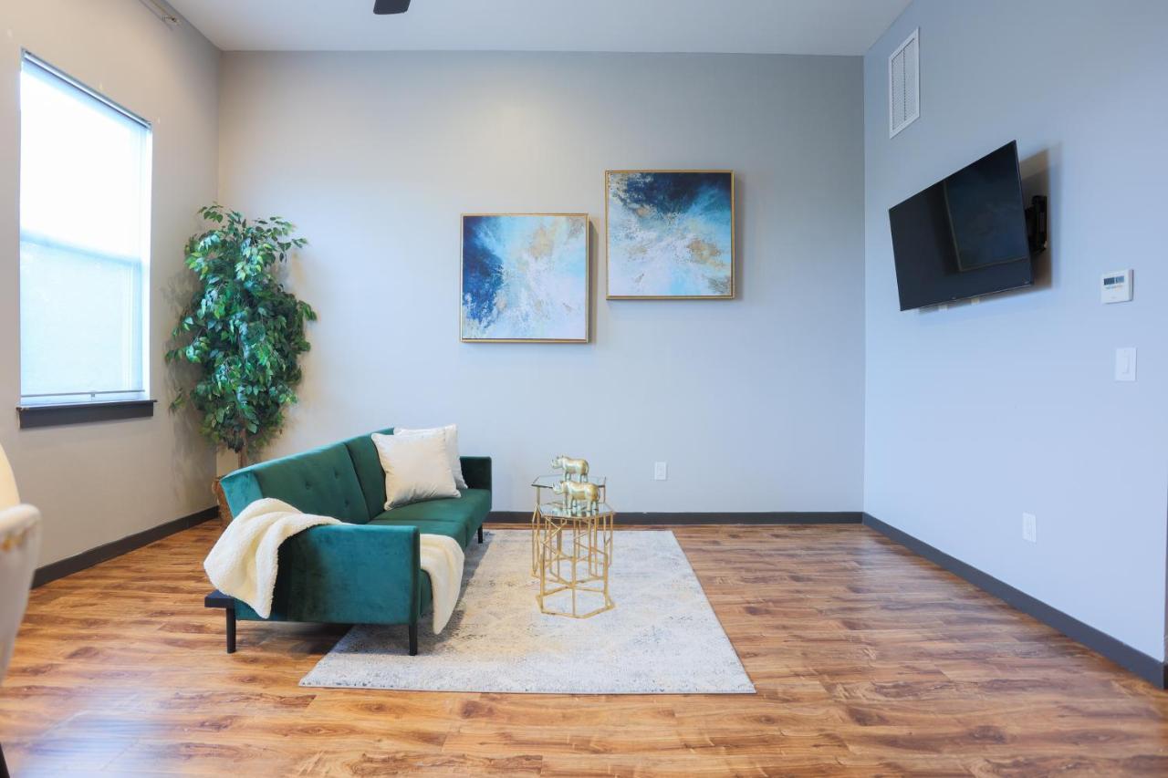 Old West Studio Lofts West Tampa Extérieur photo