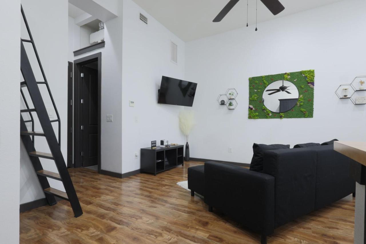 Old West Studio Lofts West Tampa Extérieur photo